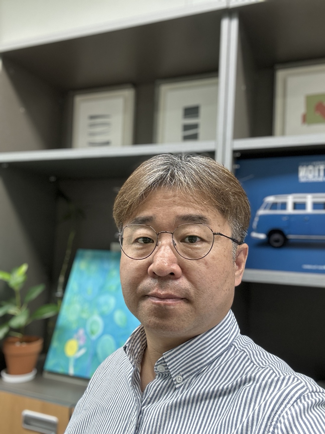 염인섭 책임연구위원